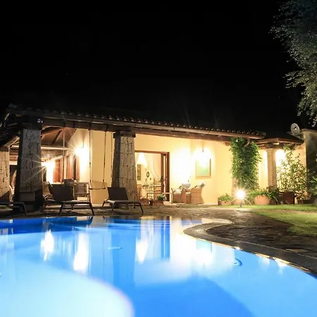 Luxrent Villa Smeralda Pool And Beach Appartement